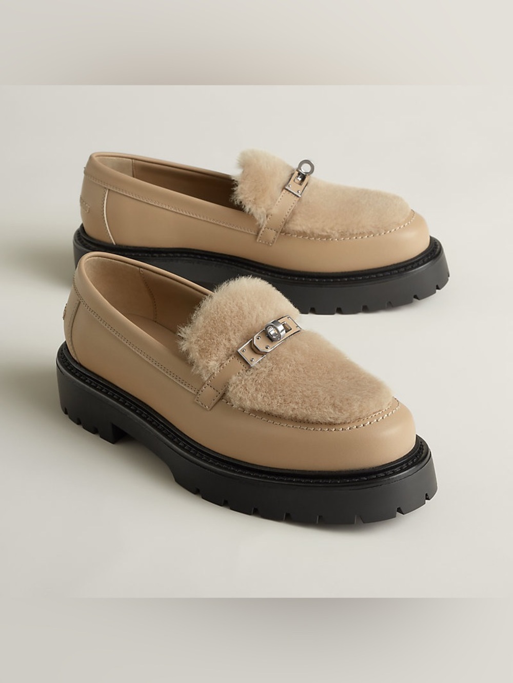 HERMES Icone Loafer LIMITED EDITION Beige Lin